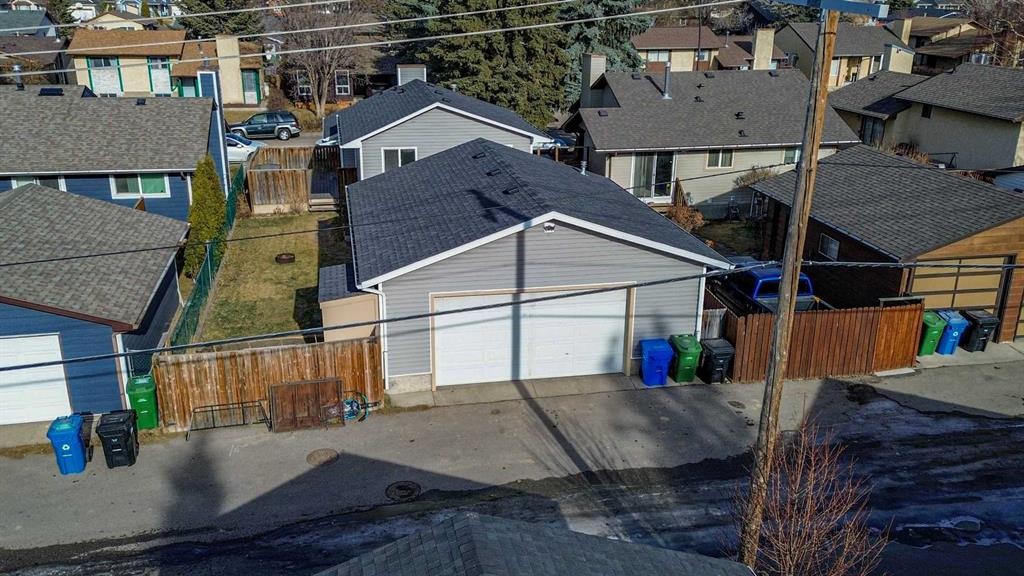 28 Castleridge Crescent Ne, Calgary, AB