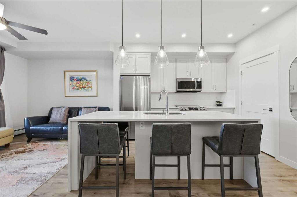 4210-200 Seton Circle Se, Calgary, AB - Indoor Photo Showing Kitchen With Stainless Steel Kitchen With Upgraded Kitchen