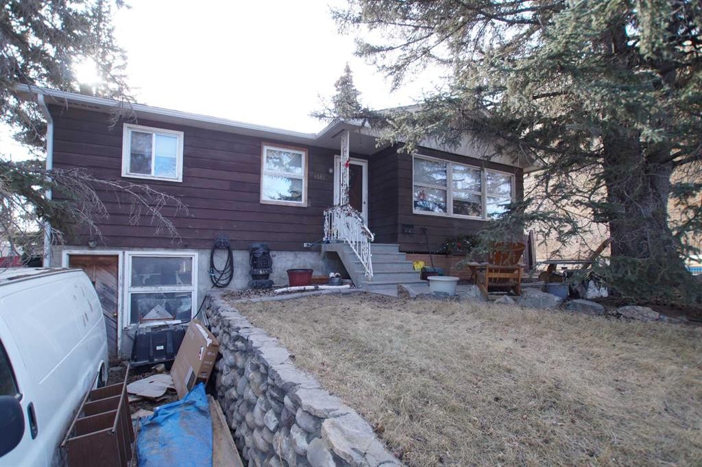 6503 33 Avenue Nw, Calgary, AB - Outdoor