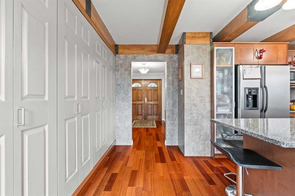 124 Canterbury Drive Sw, Calgary, AB - Indoor