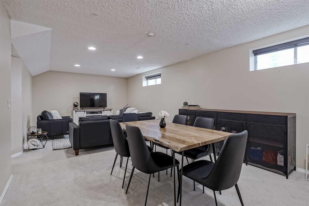 67 Silver Springs Way Nw, Airdrie, AB - Indoor Photo Showing Other Room
