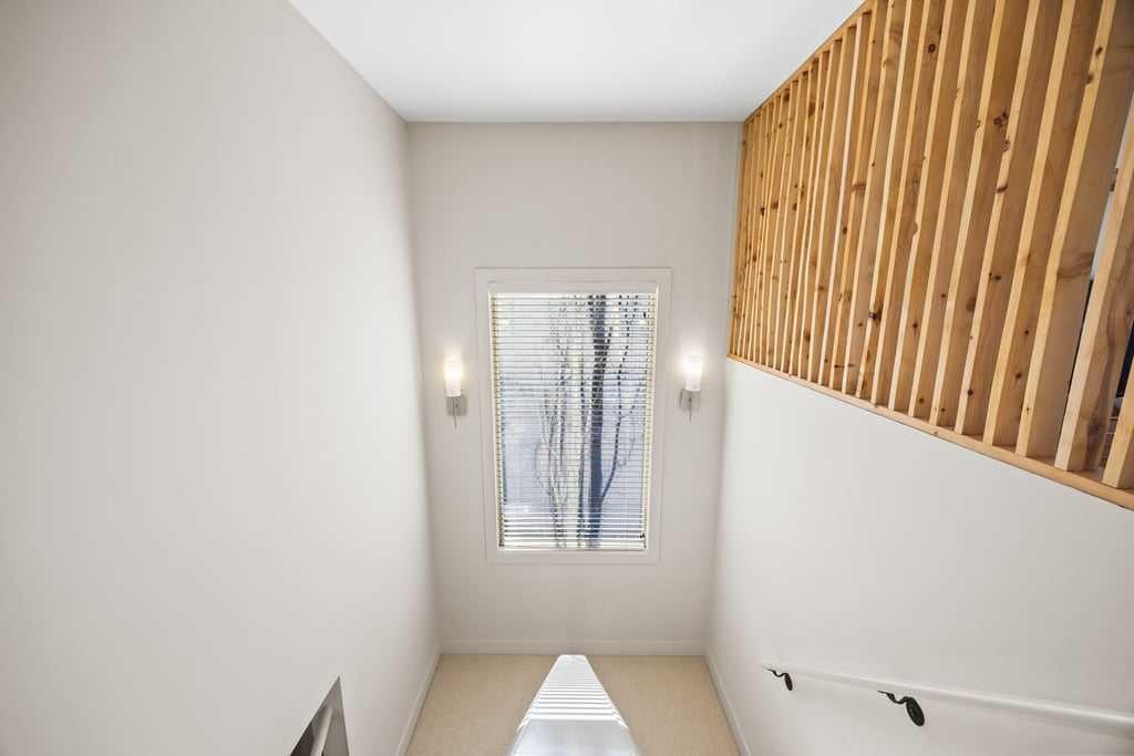 59 Cortina Way Sw, Calgary, AB - Indoor Photo Showing Other Room