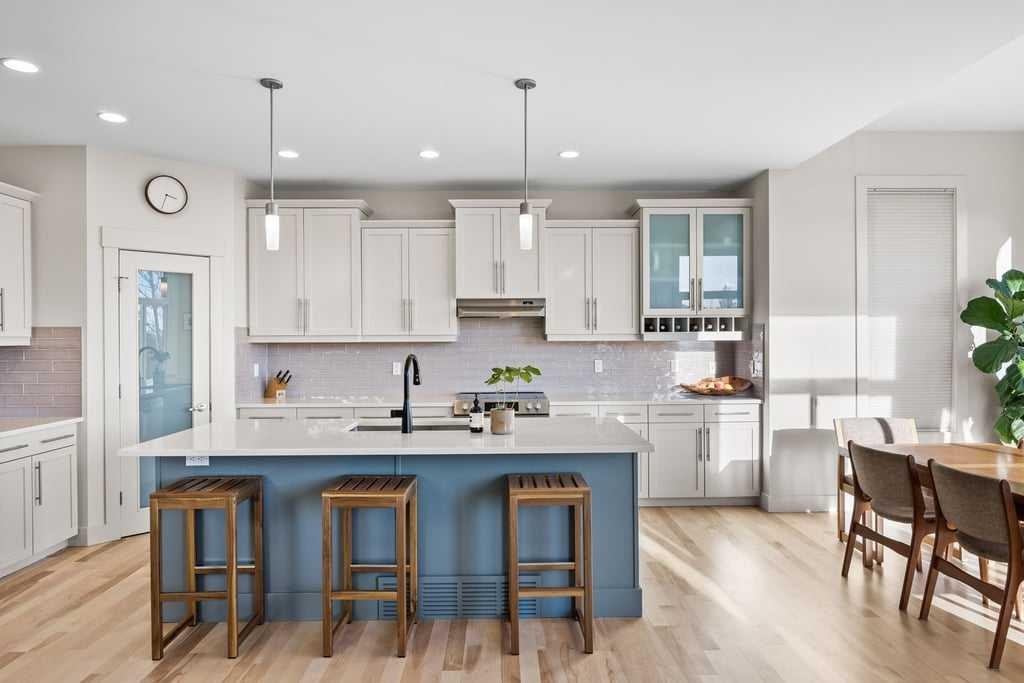 59 Cortina Way Sw, Calgary, AB - Indoor Photo Showing Kitchen With Upgraded Kitchen