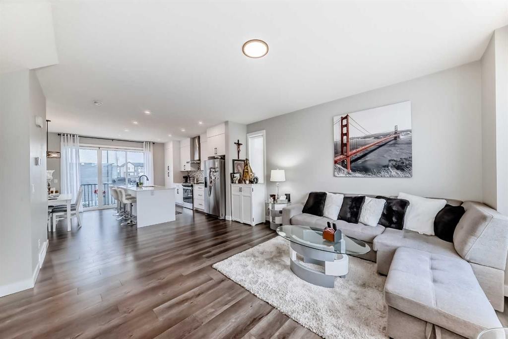 71 Skyview Ranch Avenue Ne, Calgary, AB - Indoor Photo Showing Living Room