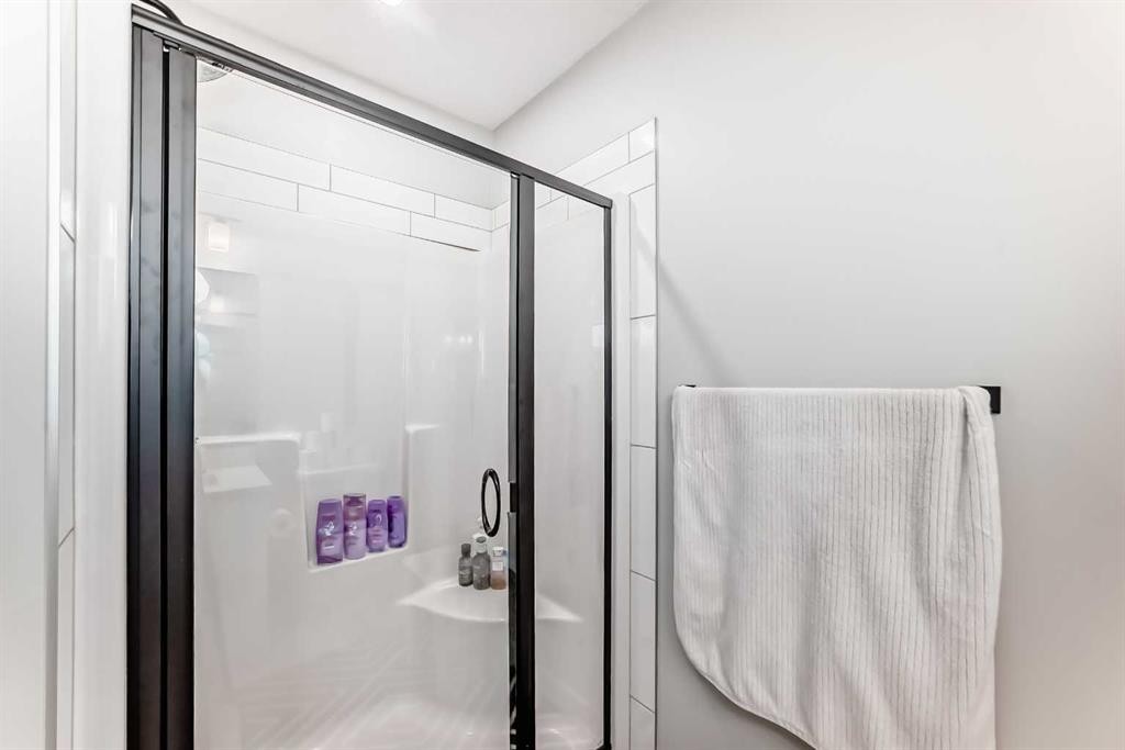 71 Skyview Ranch Avenue Ne, Calgary, AB - Indoor Photo Showing Bathroom
