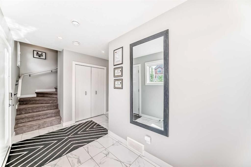 71 Skyview Ranch Avenue Ne, Calgary, AB - Indoor