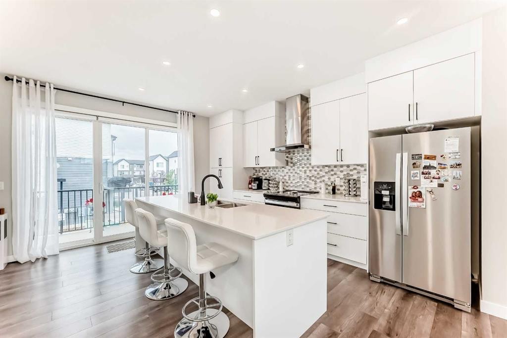 71 Skyview Ranch Avenue Ne, Calgary, AB - Indoor Photo Showing Kitchen With Upgraded Kitchen