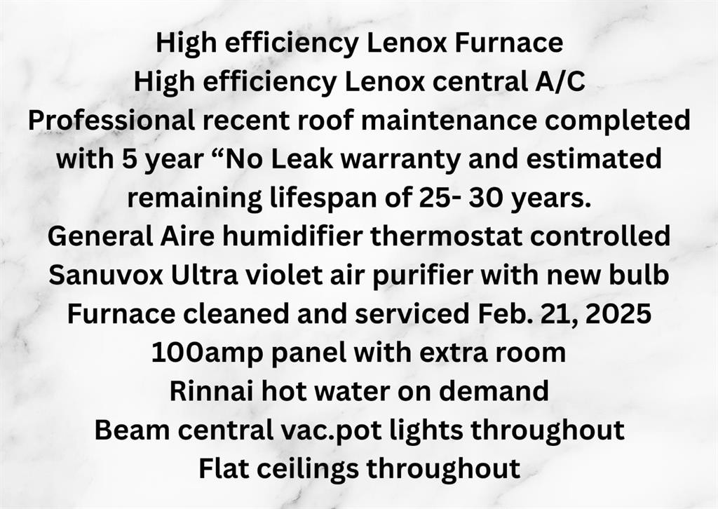 3223 Signal Hill Drive Sw, Calgary, AB - Indoor Photo Showing Bedroom