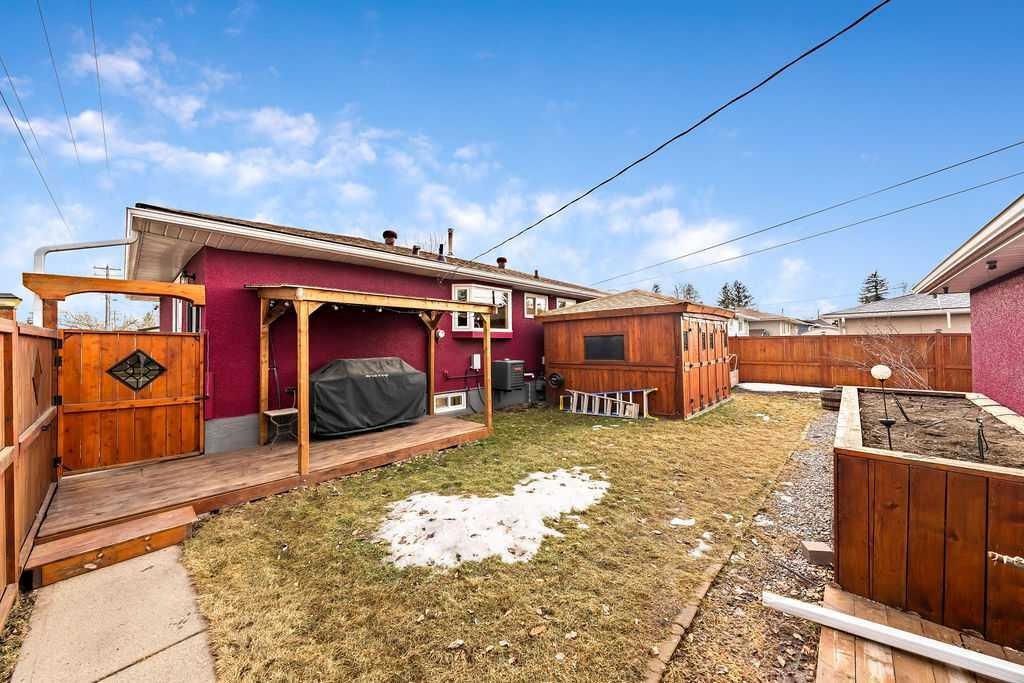 9136 Allison Drive Se, Calgary, AB - Outdoor