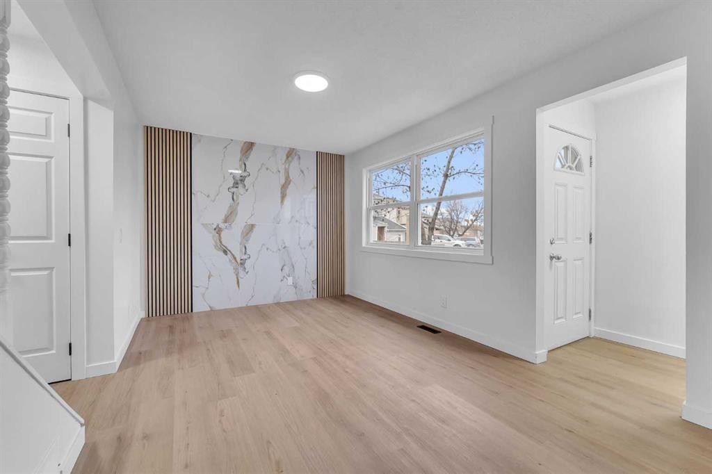 63 Penworth Close Se, Calgary, AB - Indoor Photo Showing Other Room