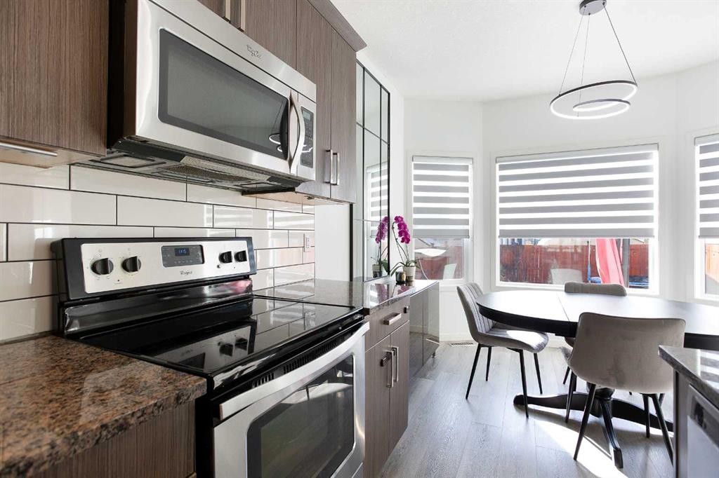 247 Cranford Way Se, Calgary, AB - Indoor Photo Showing Kitchen