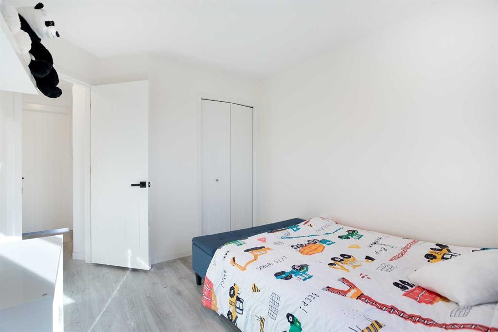 247 Cranford Way Se, Calgary, AB - Indoor Photo Showing Bedroom