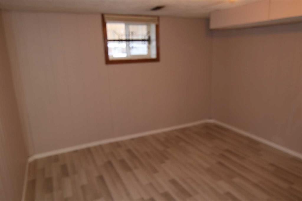 4008 2 Street Nw, Calgary, AB - Indoor Photo Showing Other Room
