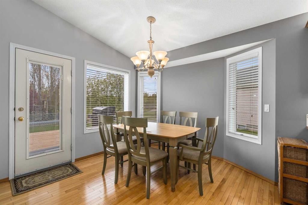 310 Riverside Garden Nw, High River, AB - Indoor Photo Showing Dining Room