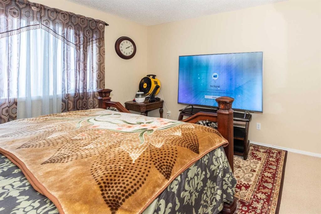 84 Tarington Way Ne, Calgary, AB - Indoor Photo Showing Bedroom