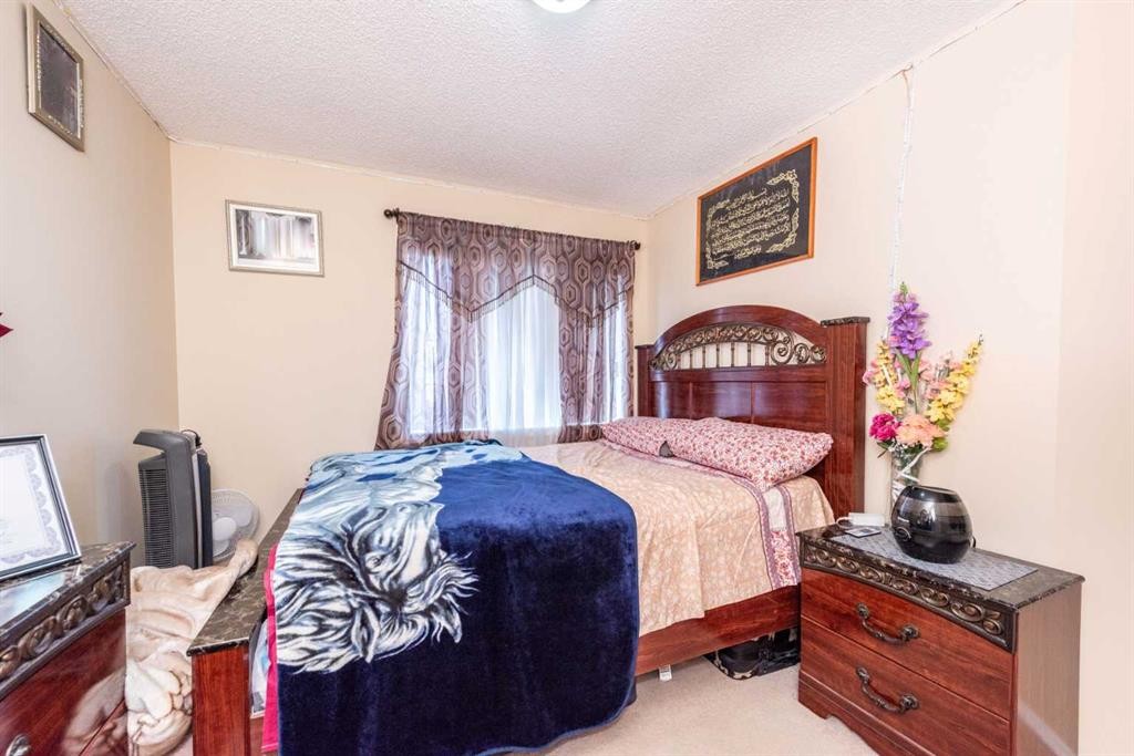 84 Tarington Way Ne, Calgary, AB - Indoor Photo Showing Bedroom