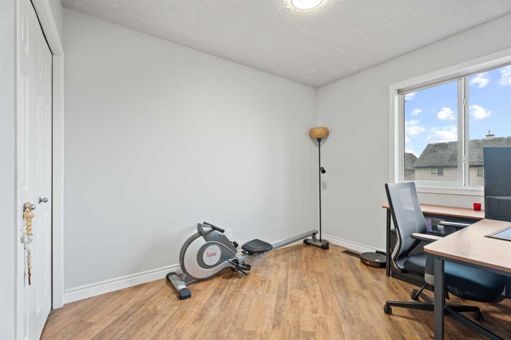 242 Elgin Place Se, Calgary, AB - Indoor Photo Showing Office
