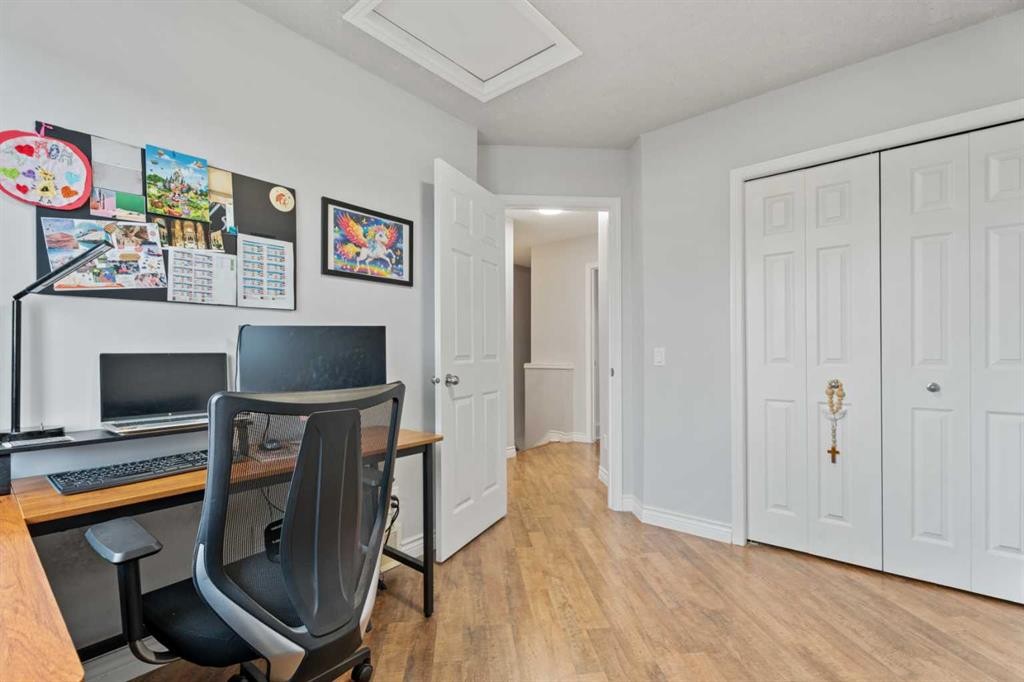 242 Elgin Place Se, Calgary, AB - Indoor Photo Showing Office