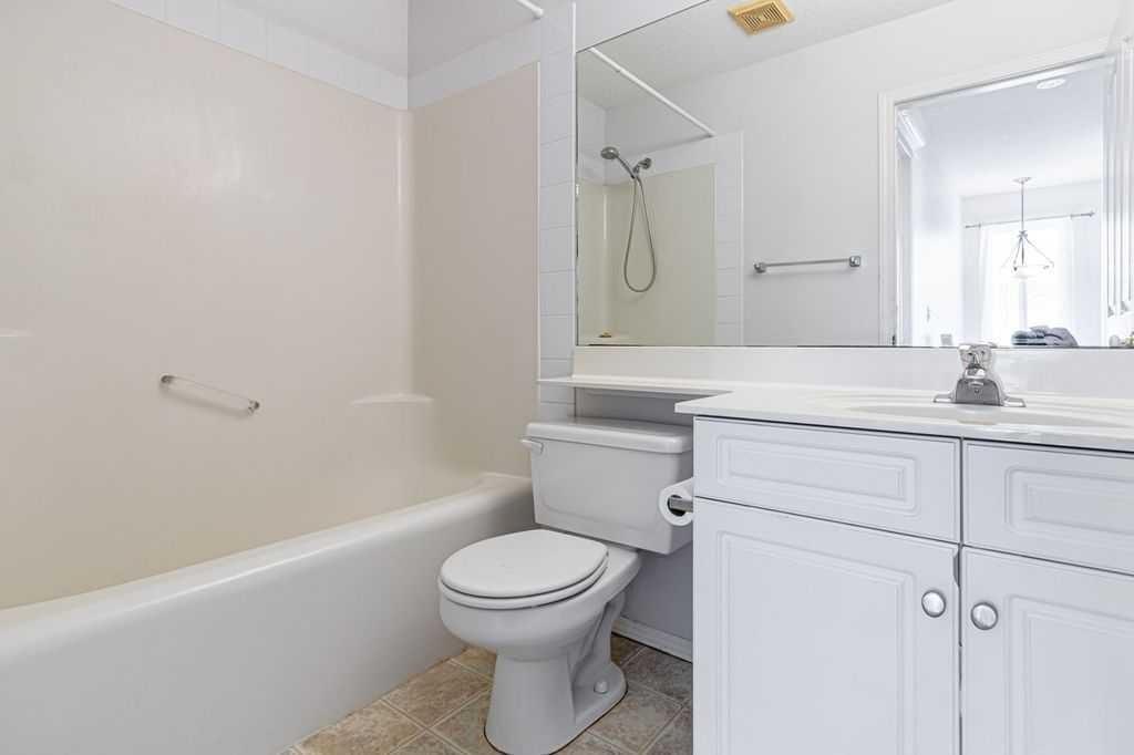 13 Coville Gardens Ne, Calgary, AB - Indoor Photo Showing Bathroom