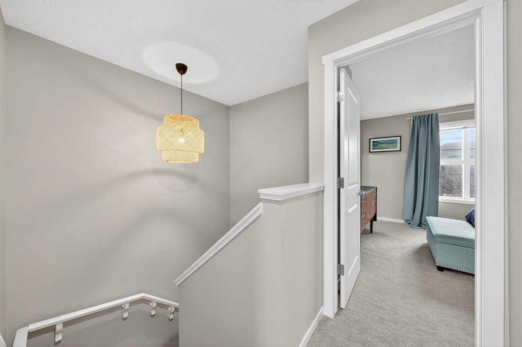 82 Mahogany Drive Se, Calgary, AB - Indoor Photo Showing Other Room