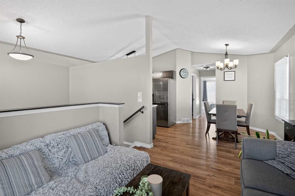 107 Mt Allan Circle Se, Calgary, AB - Indoor