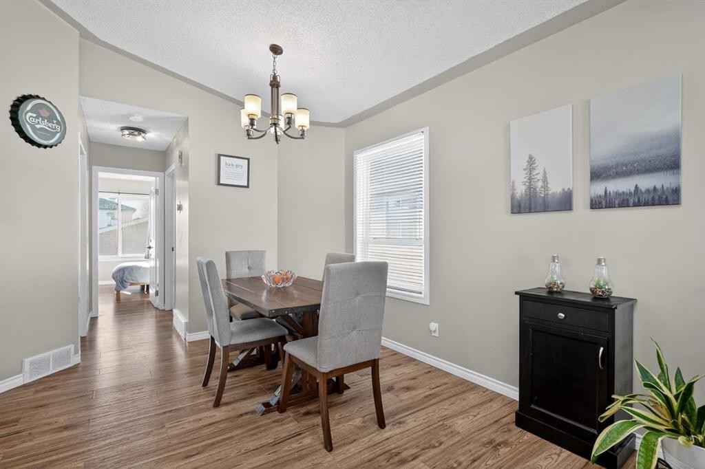 107 Mt Allan Circle Se, Calgary, AB - Indoor Photo Showing Dining Room