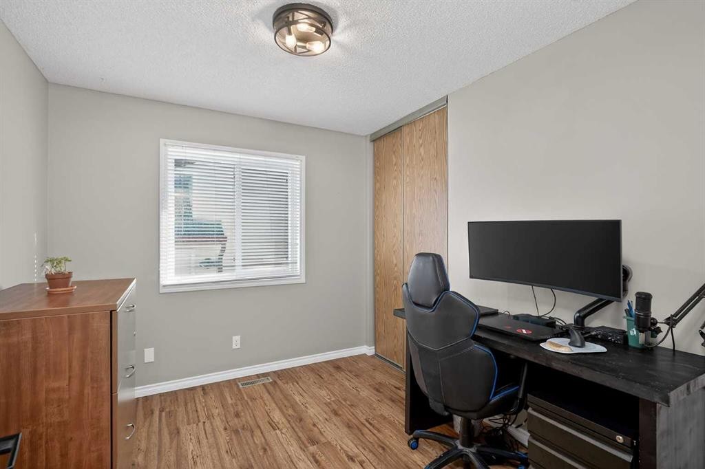 107 Mt Allan Circle Se, Calgary, AB - Indoor Photo Showing Office