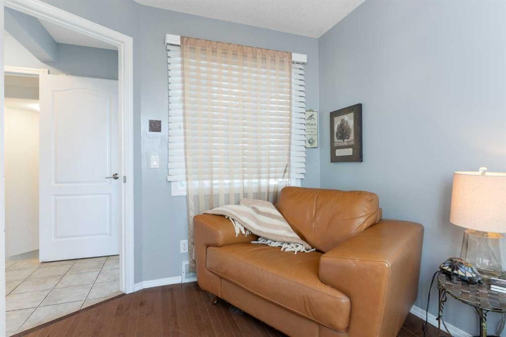 202 Schooner Close Nw, Calgary, AB - Indoor