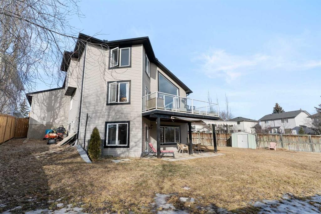 202 Schooner Close Nw, Calgary, AB - Outdoor