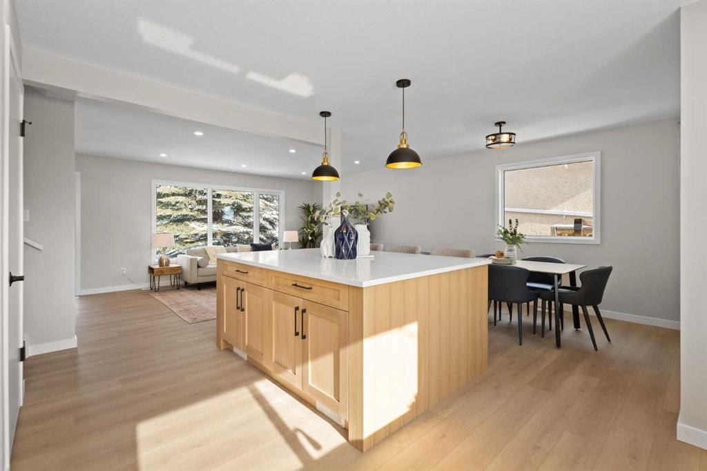 236 Silverview Way Nw, Calgary, AB - Indoor