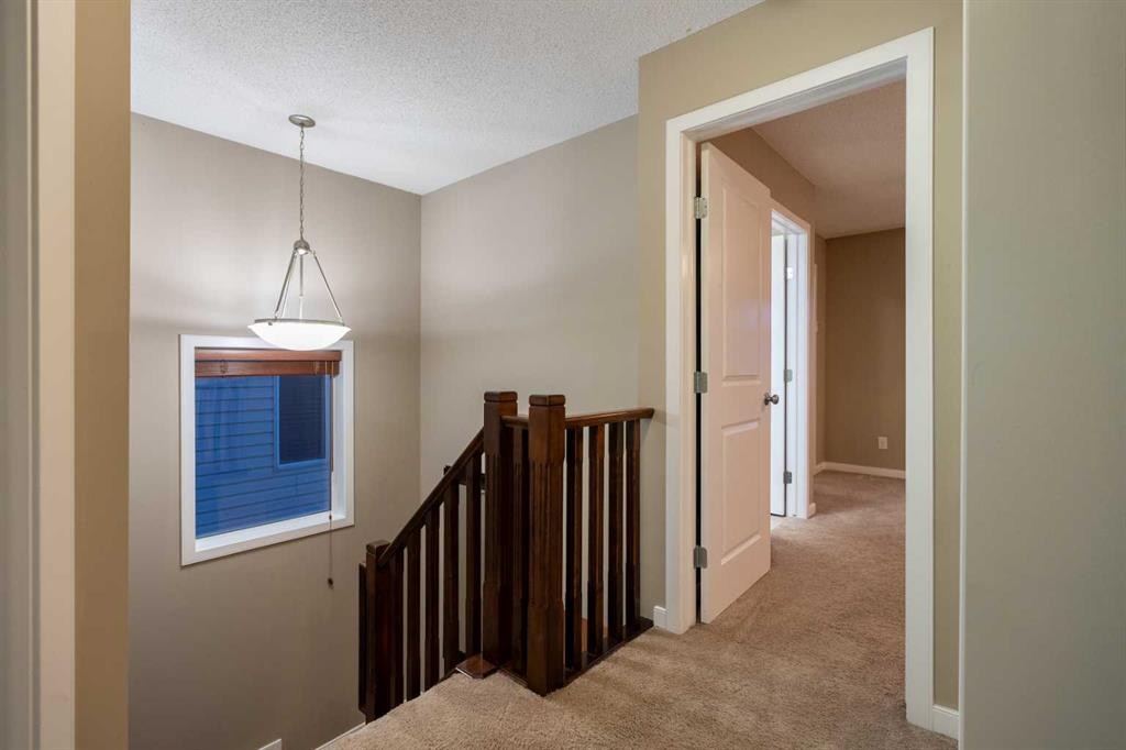 118 Walden Manor Se, Calgary, AB - Indoor Photo Showing Other Room