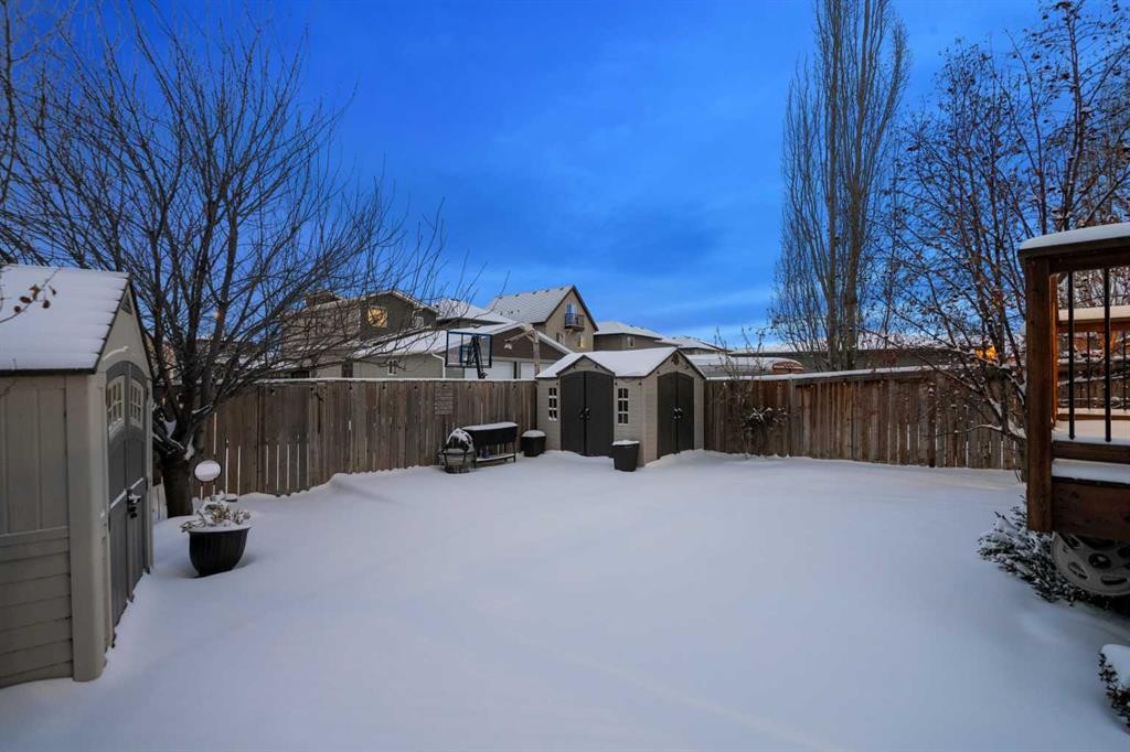 118 Walden Manor Se, Calgary, AB - Outdoor