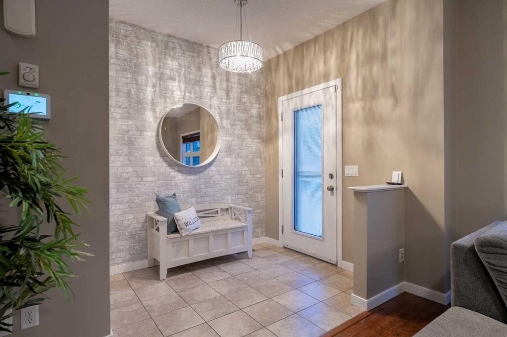 118 Walden Manor Se, Calgary, AB - Indoor