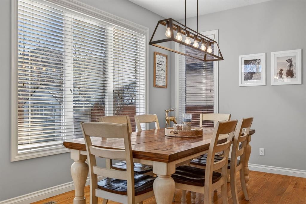 208 Cimarron Drive, Okotoks, AB - Indoor Photo Showing Dining Room