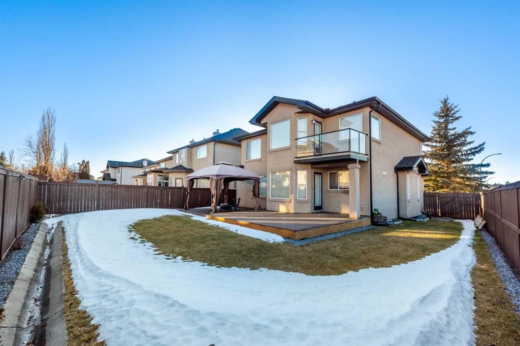 83 Cranleigh Common Se, Calgary, AB - Outdoor
