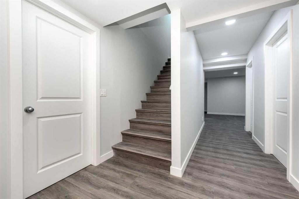 83 Cranleigh Common Se, Calgary, AB - Indoor Photo Showing Other Room