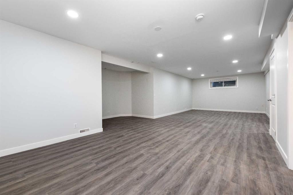83 Cranleigh Common Se, Calgary, AB - Indoor