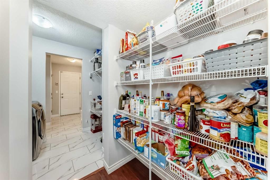 574 Chaparral Drive Se, Calgary, AB - Indoor Photo Showing Other Room