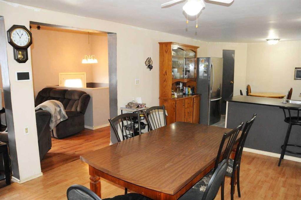 60104-240A Range Road Range, Rural Westlock County, AB - Indoor Photo Showing Dining Room