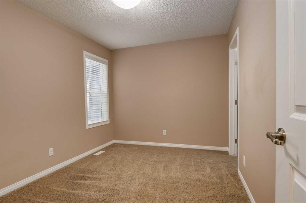 301 Auburn Meadows Boulevard Se, Calgary, AB - Indoor Photo Showing Other Room
