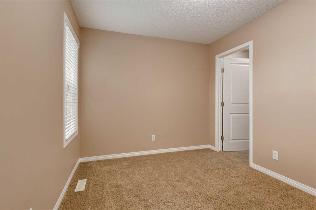 301 Auburn Meadows Boulevard Se, Calgary, AB - Indoor Photo Showing Other Room