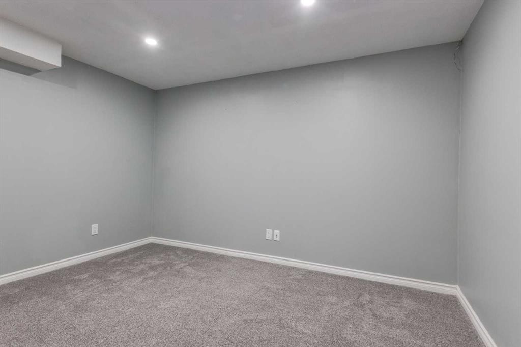 301 Auburn Meadows Boulevard Se, Calgary, AB - Indoor Photo Showing Other Room