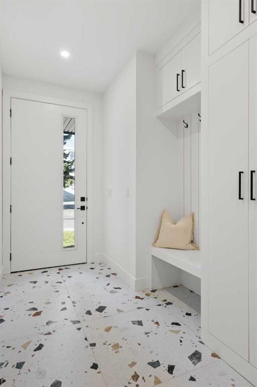 2518 16B Street Sw, Calgary, AB - Indoor Photo Showing Other Room