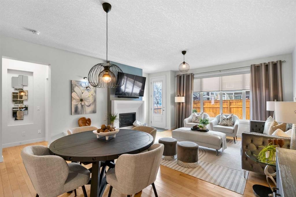 25 Fireside Landing, Cochrane, AB - Indoor