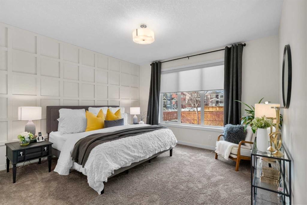 25 Fireside Landing, Cochrane, AB - Indoor Photo Showing Bedroom