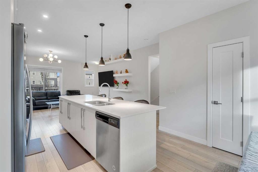 106-72 Cornerstone Manor, Calgary, AB - Indoor Photo Showing Kitchen With Double Sink With Upgraded Kitchen