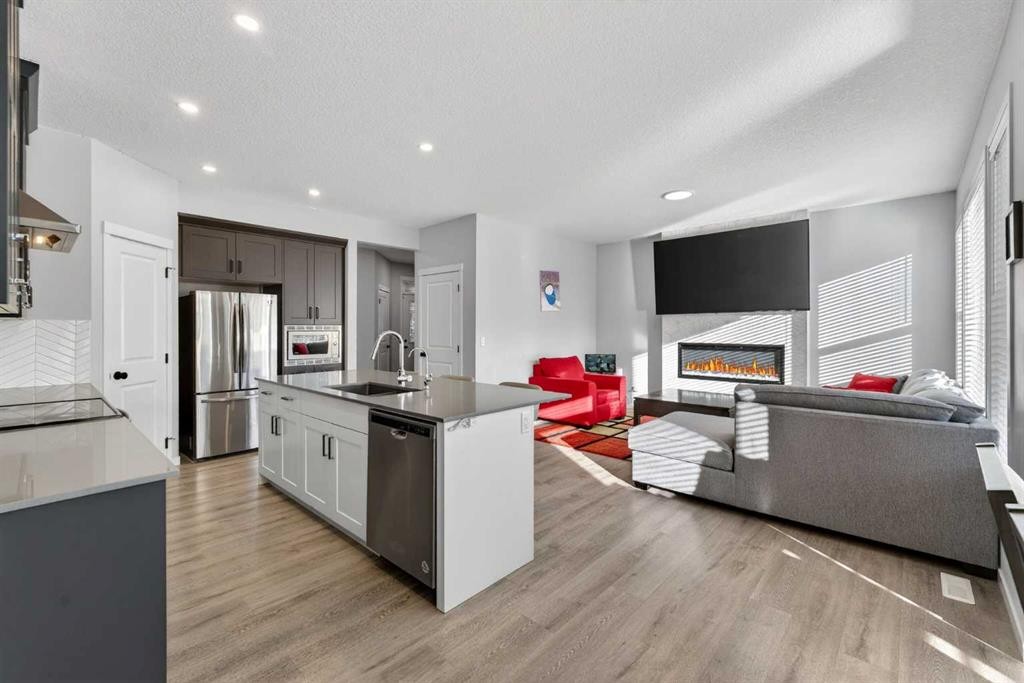 78 Corner Meadows Row Ne, Calgary, AB - Indoor With Fireplace