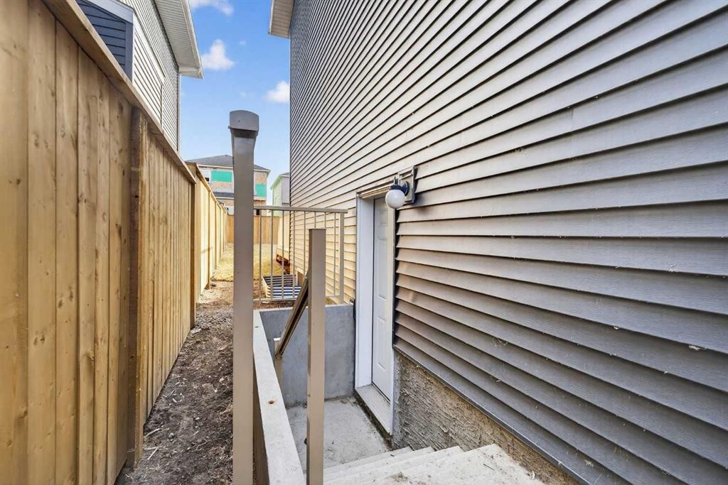 78 Corner Meadows Row Ne, Calgary, AB - Outdoor