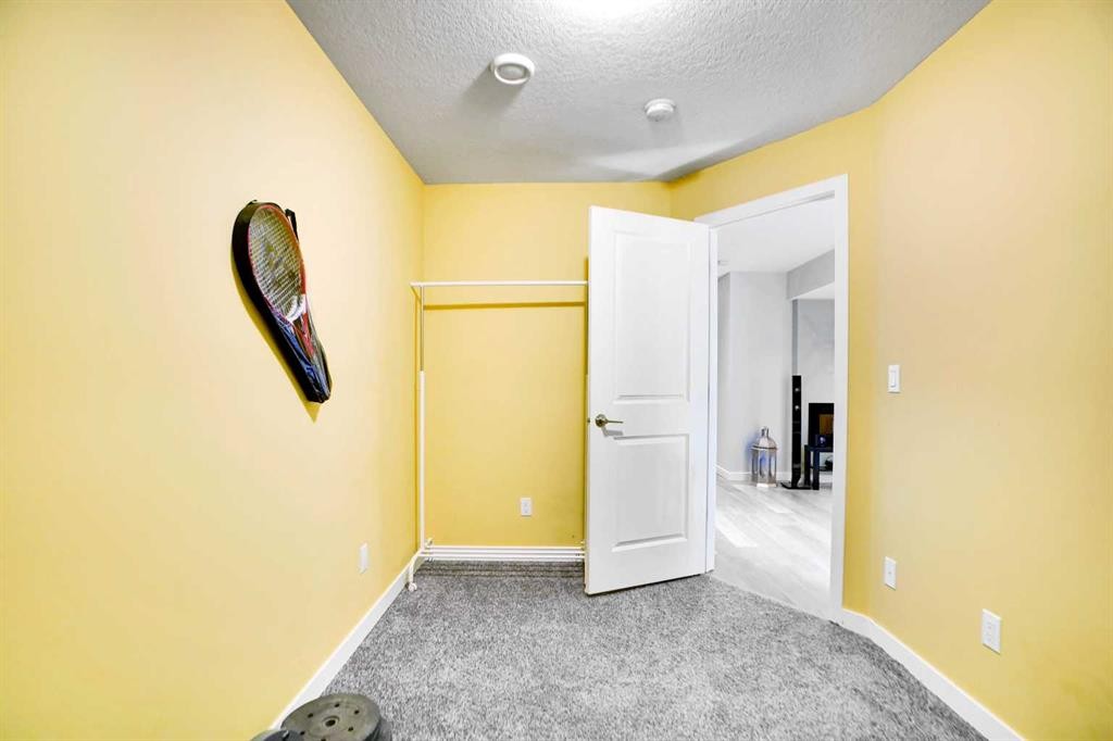 1322 Walden Drive Se, Calgary, AB - Indoor Photo Showing Other Room