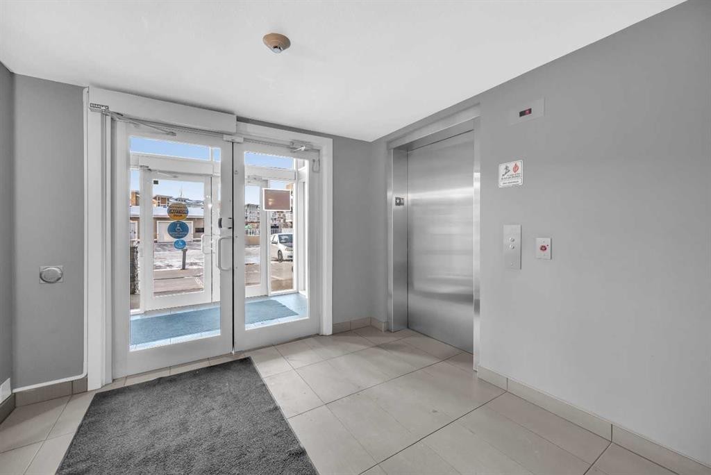 7206-302 Skyview Ranch Drive Ne, Calgary, AB - Indoor Photo Showing Other Room